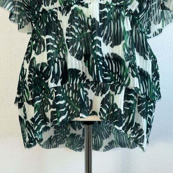Banana Republic Cold Shoulder Pleated Flounce Top Tropical Palm Leaf Top Sz 4 - Picture 5 of 12